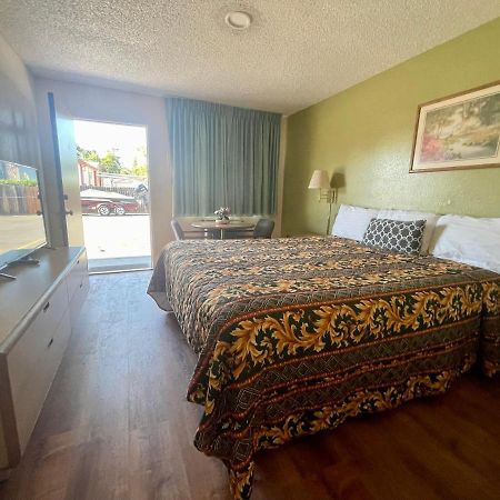 Regency Inn Lakeport Exterior foto